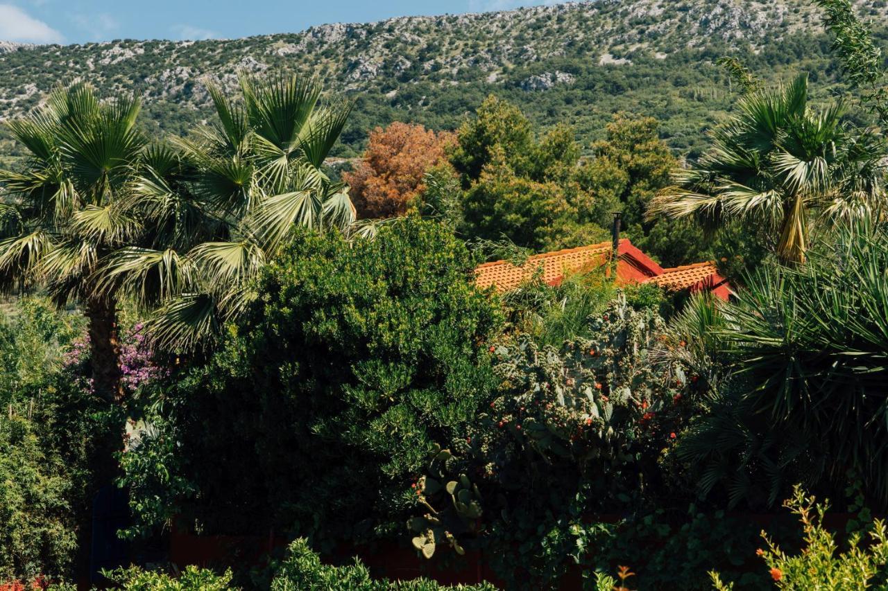 Villa Tropica, Total Privacy, Tropical Garden And Private Pool Kaštela Exterior foto