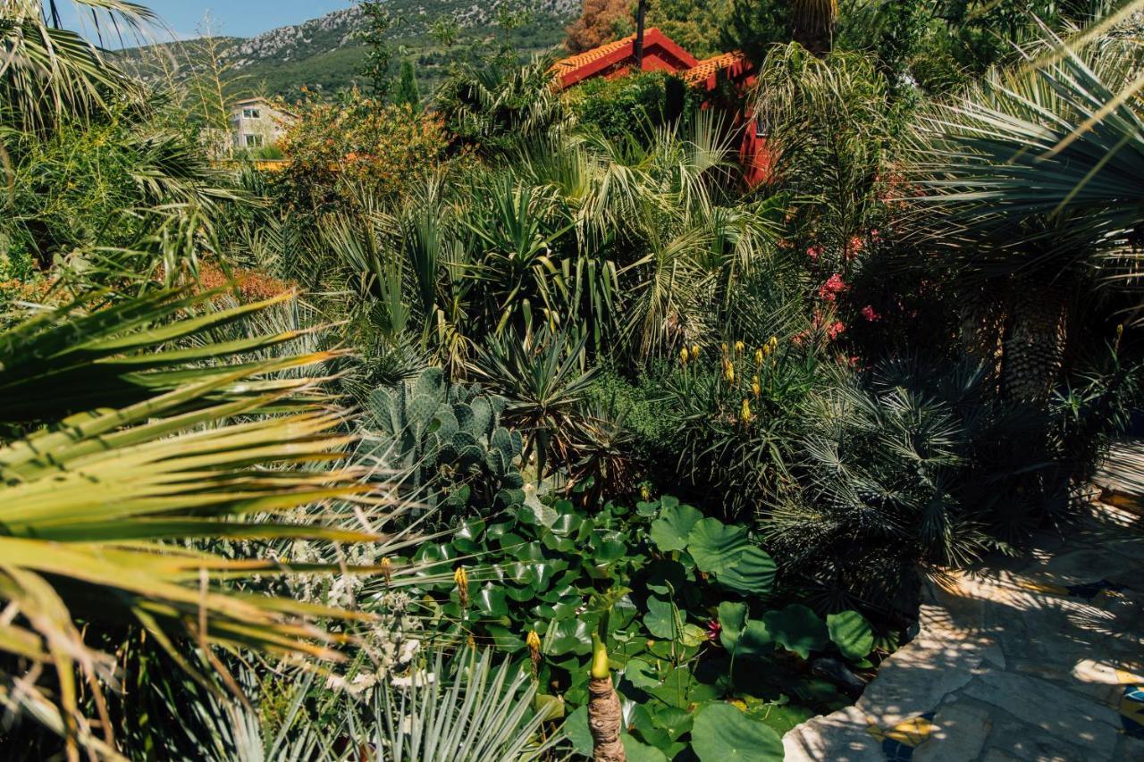 Villa Tropica, Total Privacy, Tropical Garden And Private Pool Kaštela Exterior foto